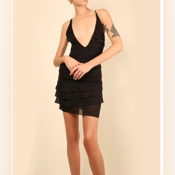 Gucci Tom Ford S/S 2003 black ruffle plunging neckline backless silk mini dress - Picture 10 of 15